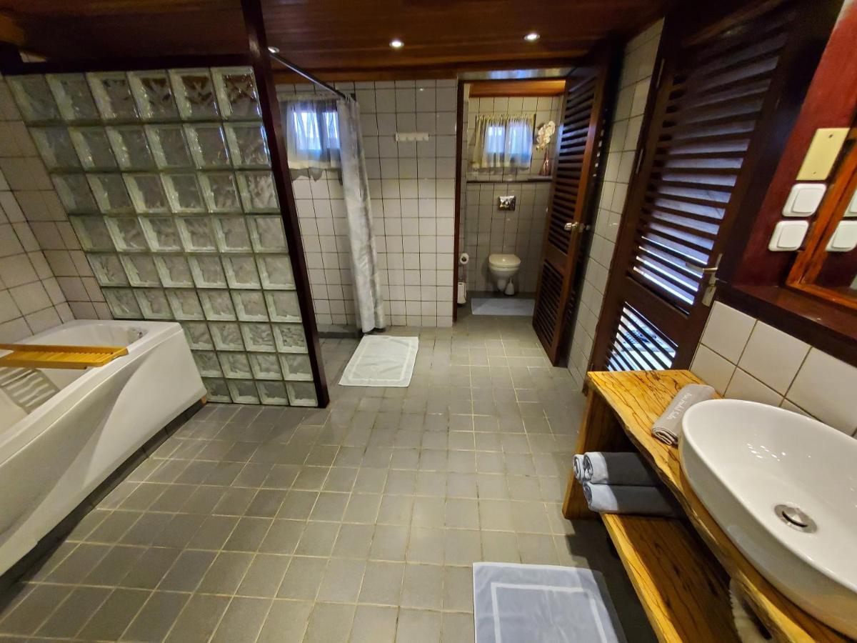 Prins Hendrik Suites Paramaribo Bagian luar foto