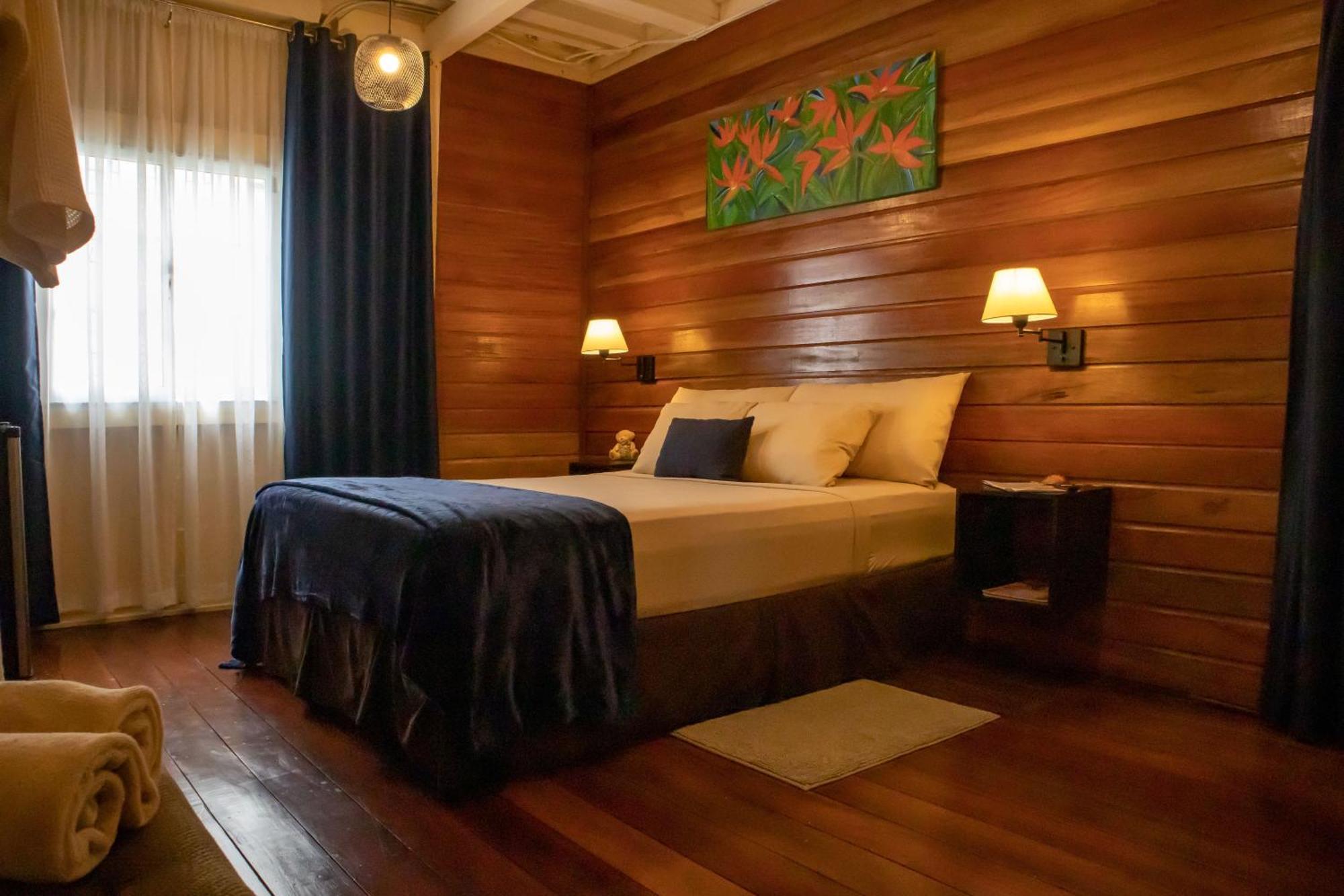 Prins Hendrik Suites Paramaribo Bagian luar foto