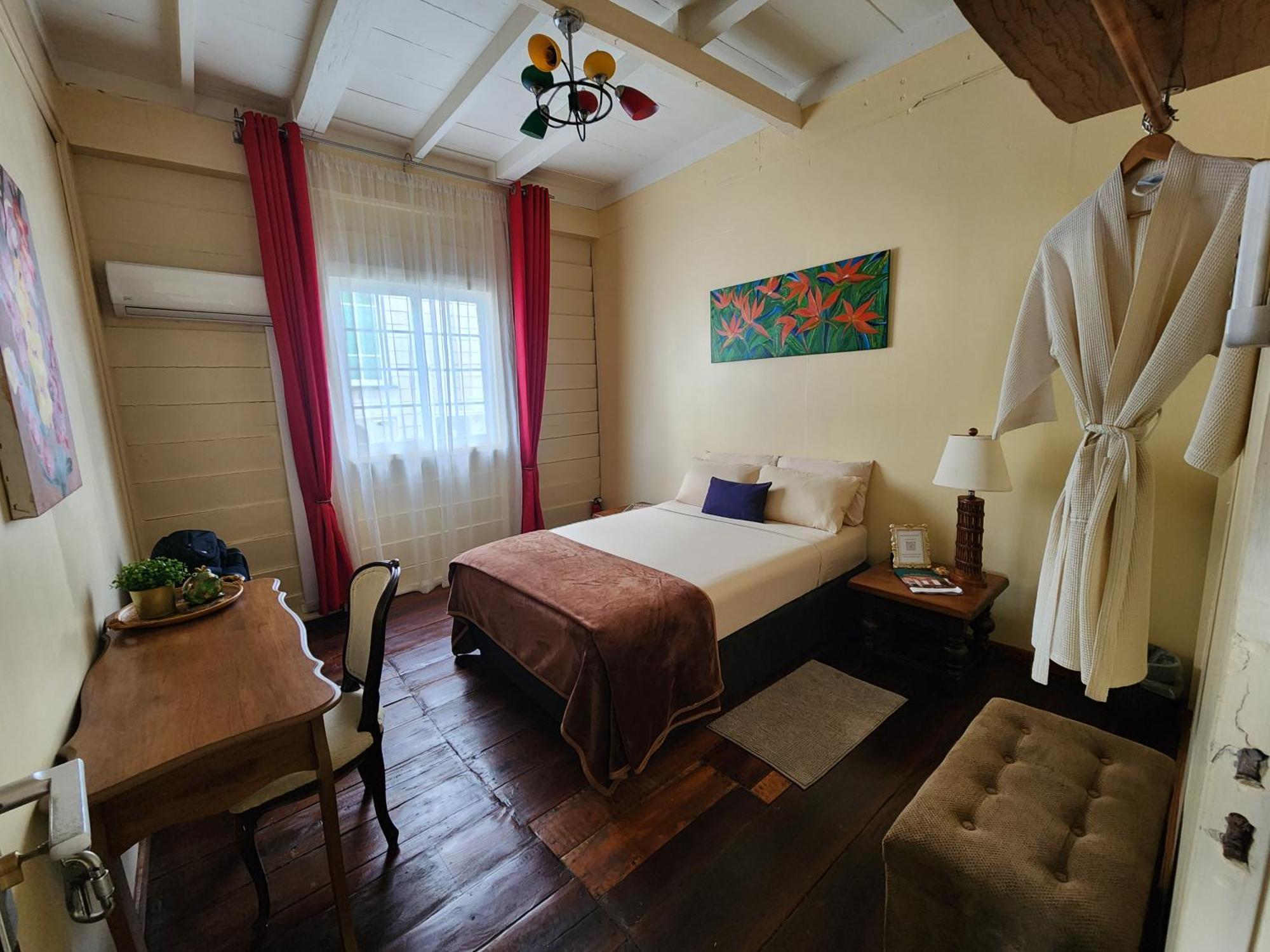 Prins Hendrik Suites Paramaribo Bagian luar foto